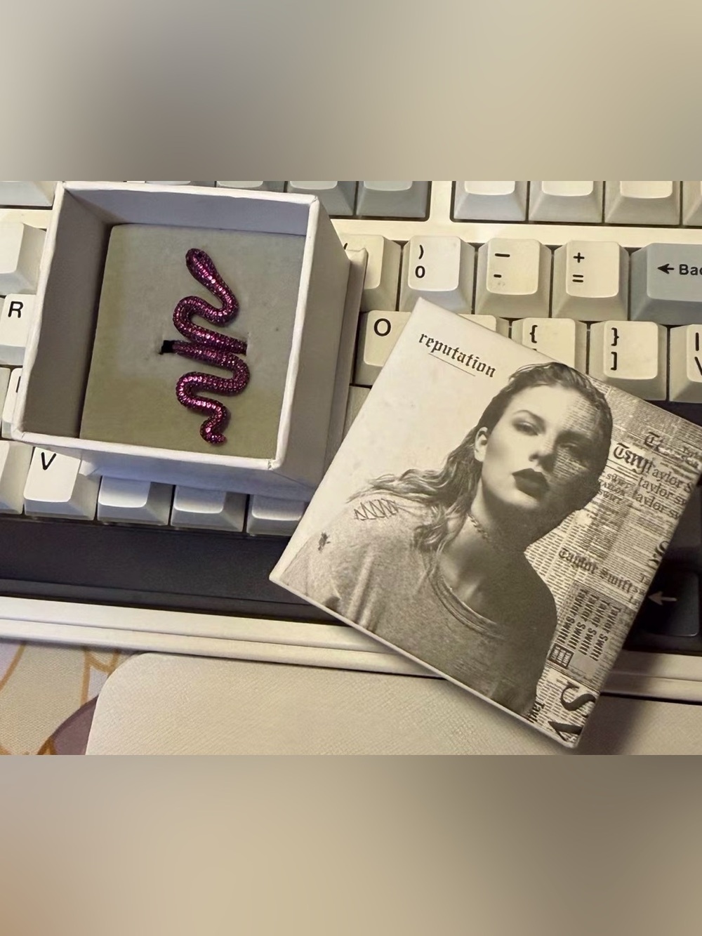 Taylor Swift Reputation Snake Ring purple
